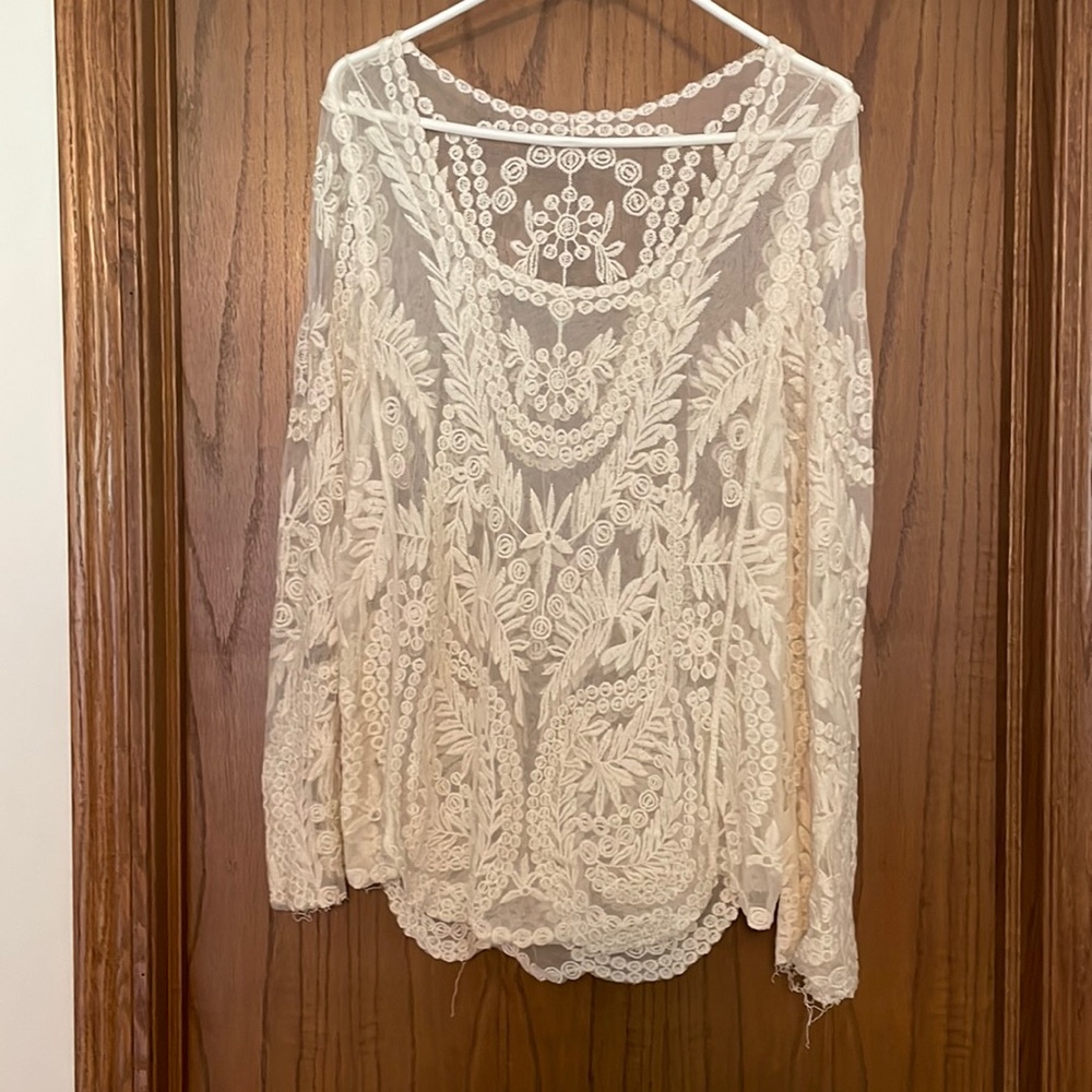 Cream detailed long sleeve top